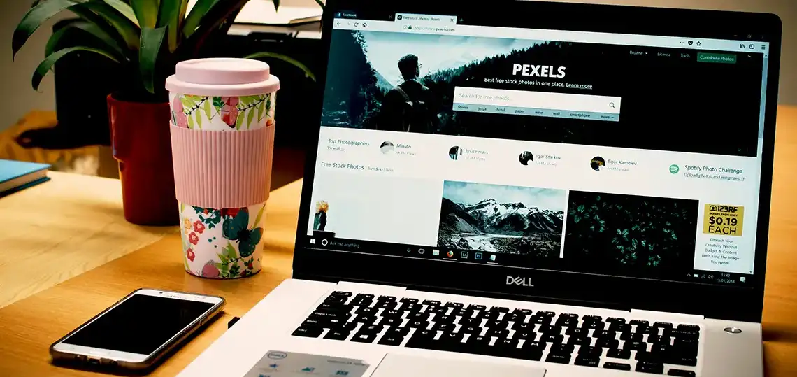 Laptop for browsing website