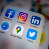 Device home screen icons for social media apps